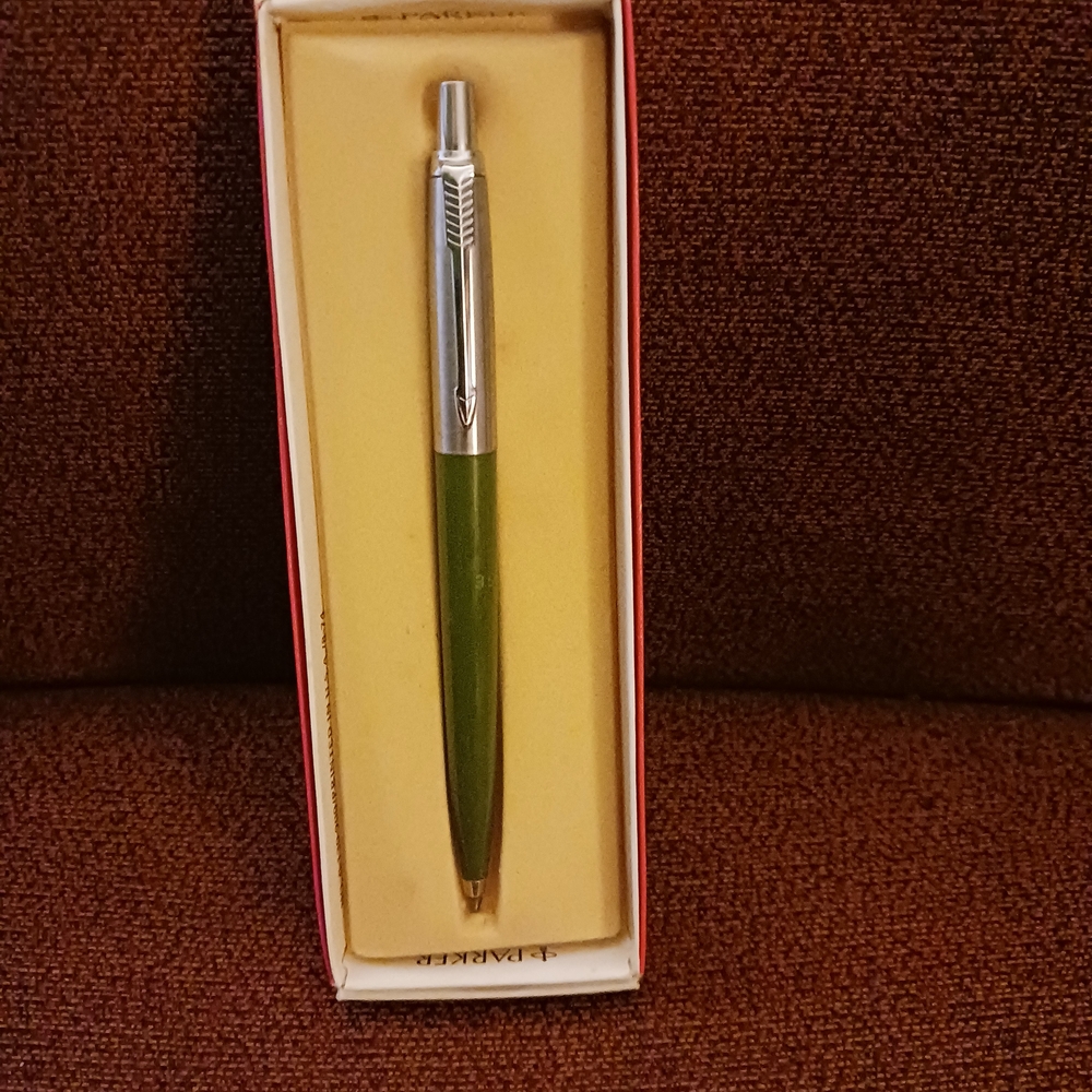 Parker Green and Silver Pen
